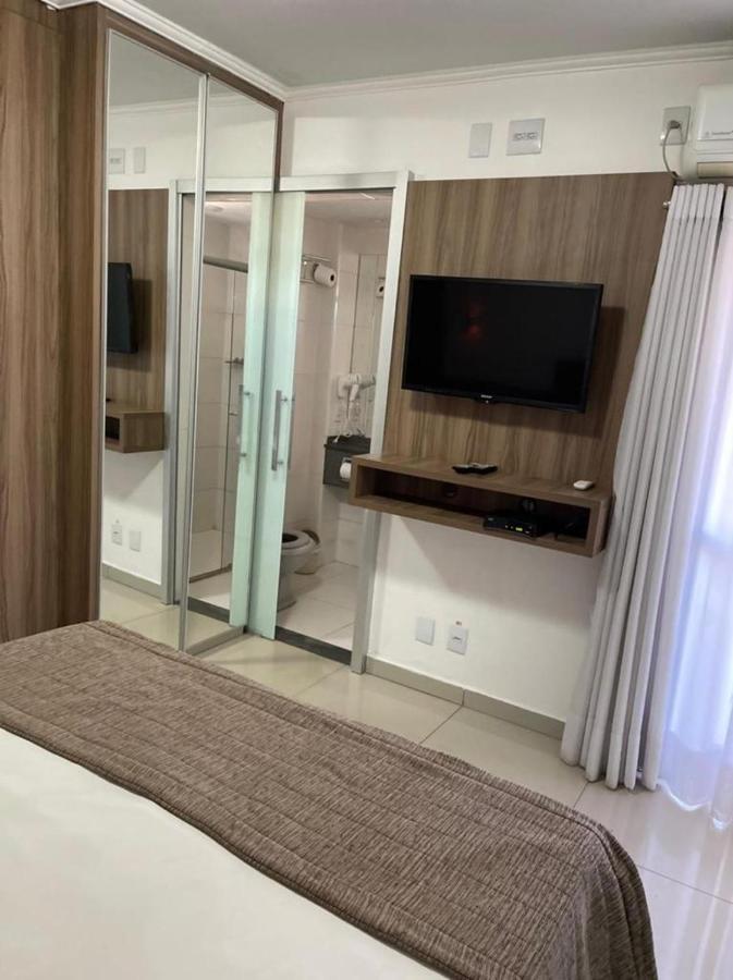 Flat Bristol Hotel, Muito Confortavel Гояния Экстерьер фото